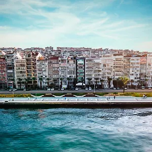 zek-residence-hotel.aegeanhotels.net/